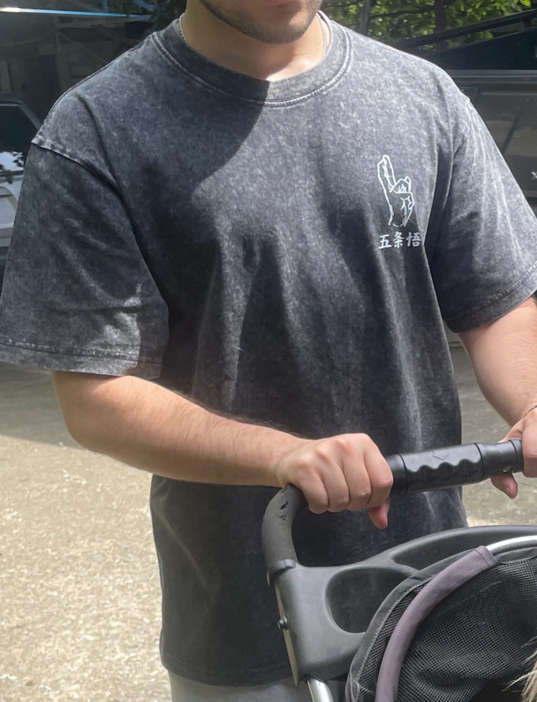 Customer photo review of Camisa Satoru Gojo ACID WASH - Jujutsu Kaisen