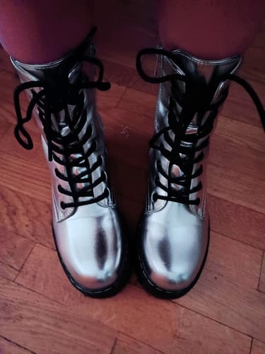 Customer photo review of Bottines femme argentées rangers à lacets - Lexie