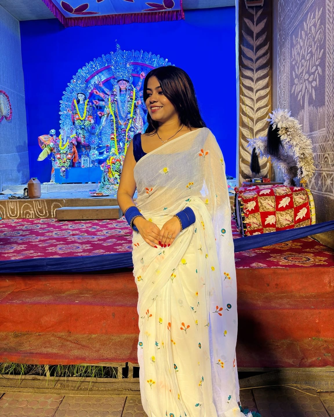 Customer photo review of White Embroidered Mulmul Cotton Saree