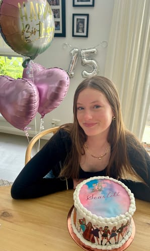 Customer photo review of Taylor Swift Lover Inspired - Edible Icing Toppers