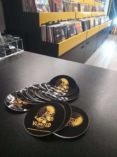 Customer photo review of Sticker Vinile Classico