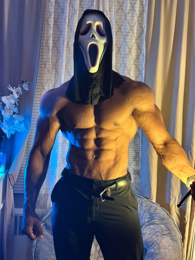 Customer photo review of Posing Lamp