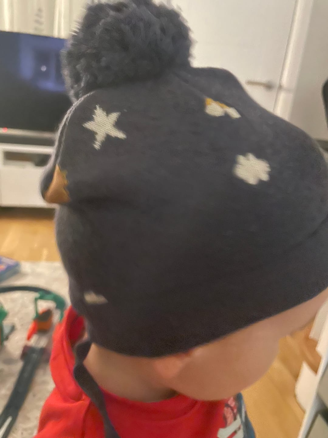 Customer photo review of Around The Sun Knitted Hat