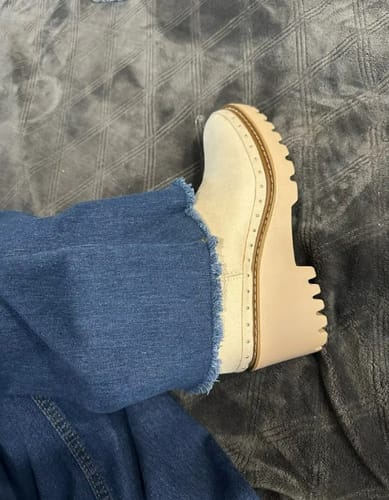 Customer photo review of ISADORA™ - WOMEN'S ORTHOPEDIC ROUND-TOE STRETCH SLIP ON COMBAT BOOTS