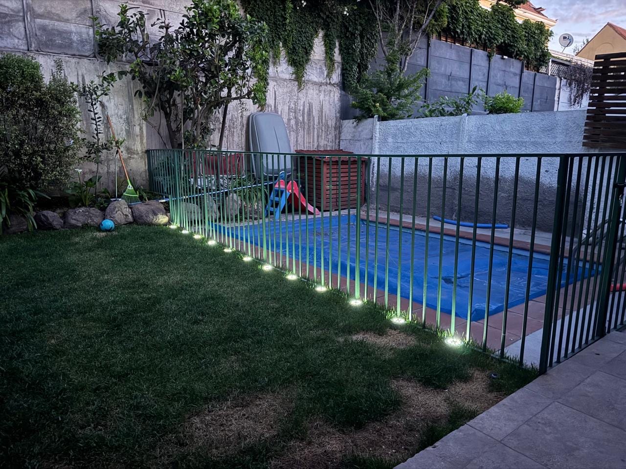 Customer photo review of Estacas Acero Inoxidable - 4 Un. Luz Cálida/Fría IP65 12 cm Diámetro
