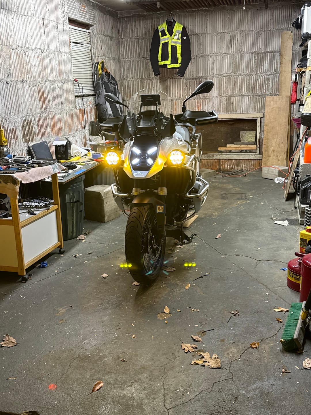 Customer photo review of DENALI GEN II CANsmart Controller for BMW R1300GS '24-