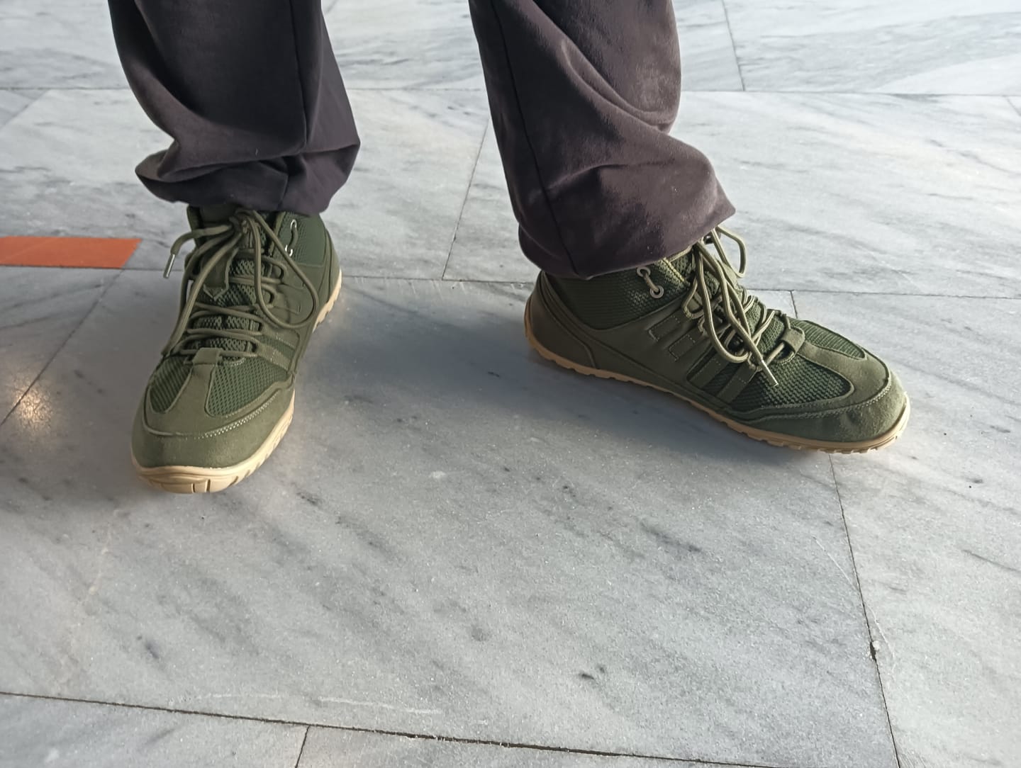 Customer photo review of Brave IV - Zapatos Barefoot