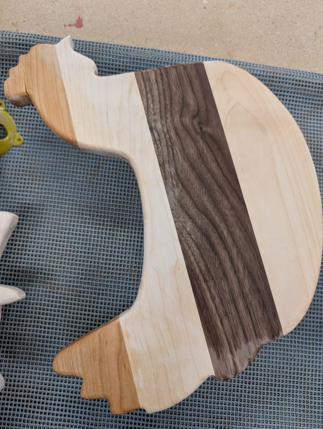 Customer photo review of 15.9x13.5" Chicken Shaped Serving Board Acrylic Router Template