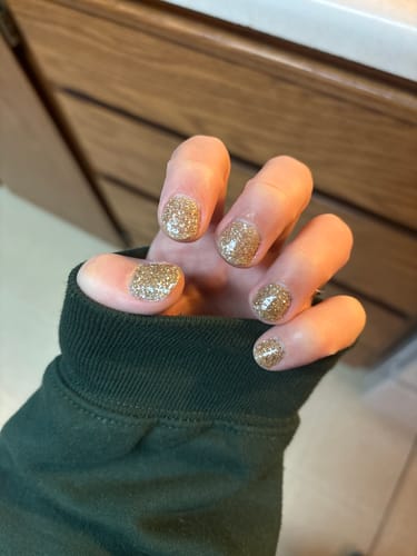 Customer photo review of D378 Prosecco Gold Glitter Dip Powder