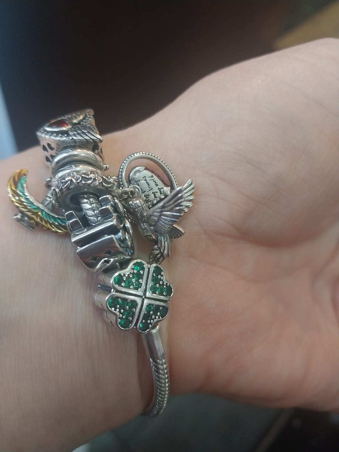 Customer photo review of Pulsera Trebol de la Buena Suerte