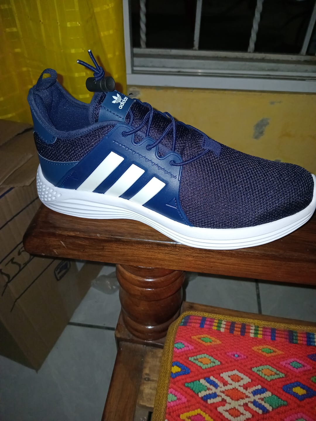 Customer photo review of Tenis 018 Marino Blanco