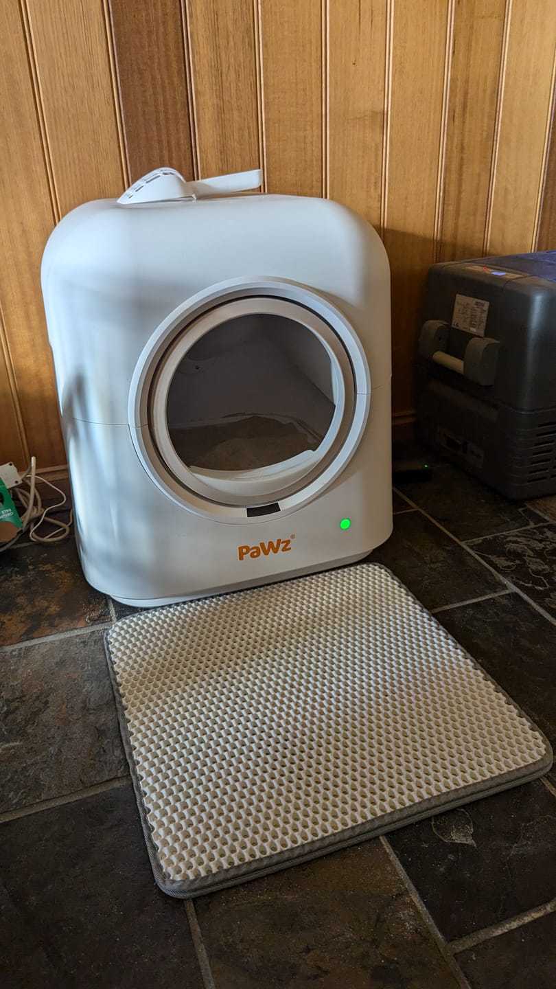 Customer photo review of Pawz Smart Cat Litter Box Automatic Self Cleaning with App Remote Control
