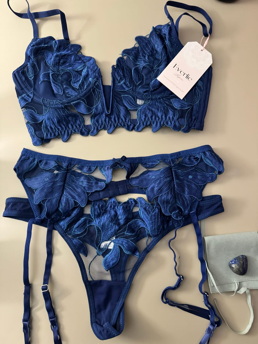 Customer photo review of MIDNIGHT MAGIC SET 💙✨