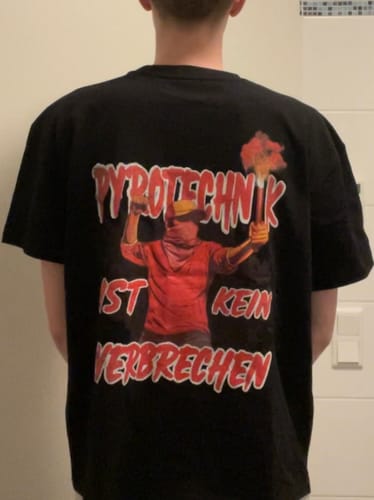 Kundenbewertung mit Foto zu Pyrotechnik ist kein Verbrechen Oversized Shirt