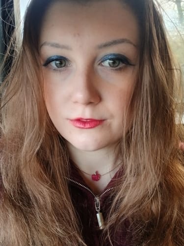 Customer photo review of Weightless Shampoo & Conditioner Subscription