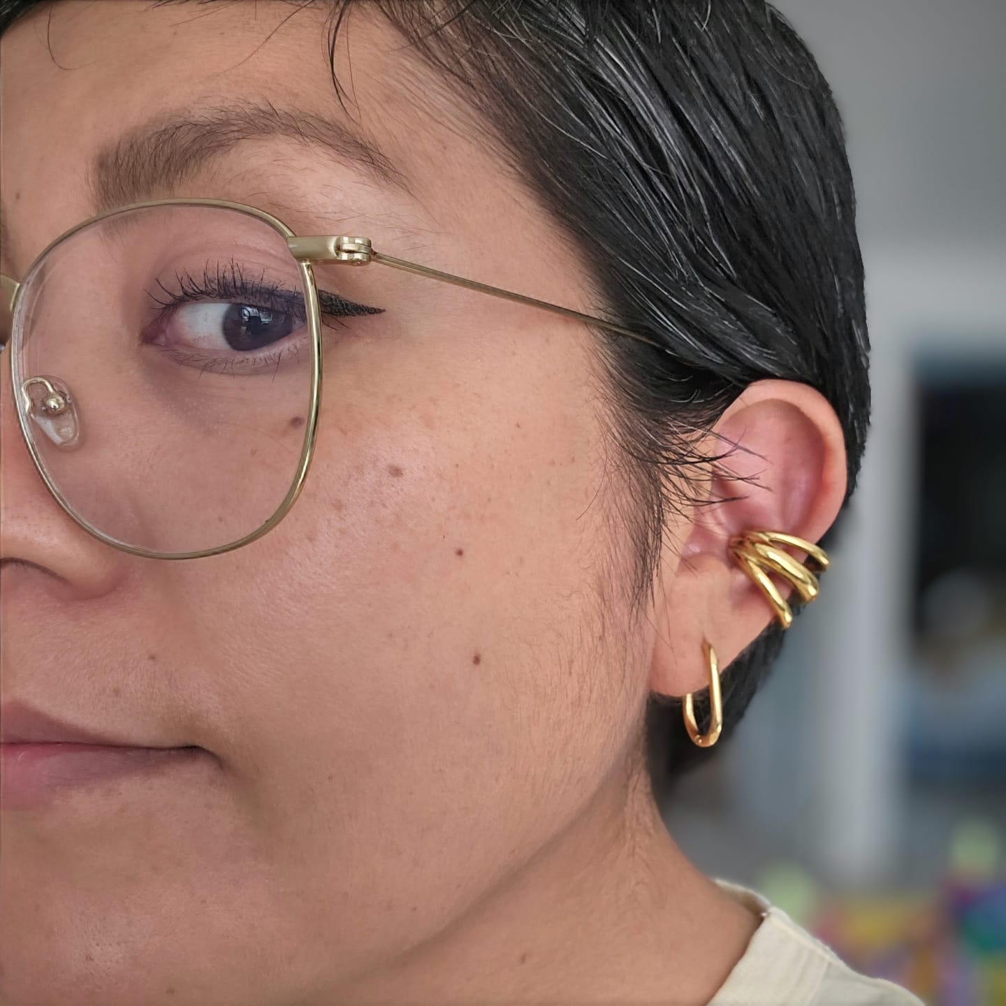 Customer photo review of Ear Cuff Triple