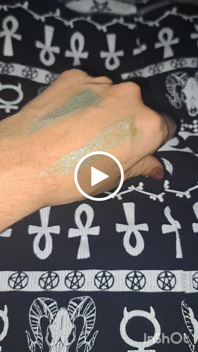 Customer video review of Holographic Multichrome Liquid Glitter Eyeshadow - Marvel