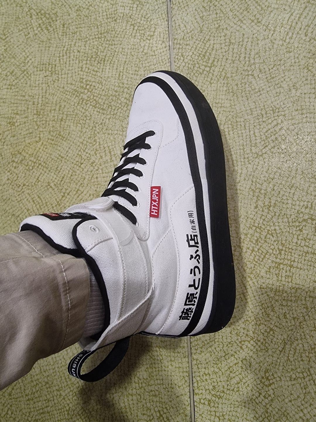 Customer photo review of HTXJPN Fuji3 High Top Sneakers