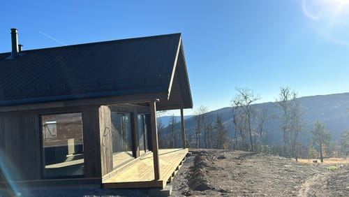 Customer photo review of Numero civico e testo sagomato modello Line 02 Alluminio