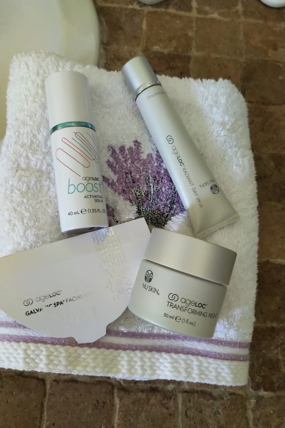 Customer photo review of ageLOC Facial Gels für Galvanic Spa Set