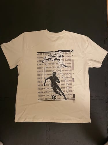 Kundenbewertung mit Foto zu Keep Controlling the Game Oversized Shirt