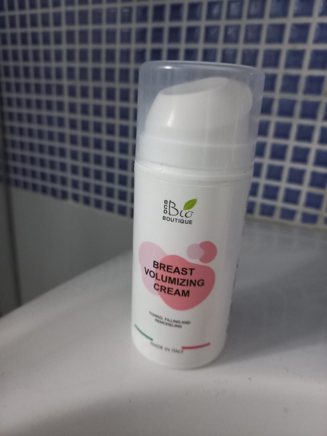 Customer photo review of Crema Voluminizadora de Pecho