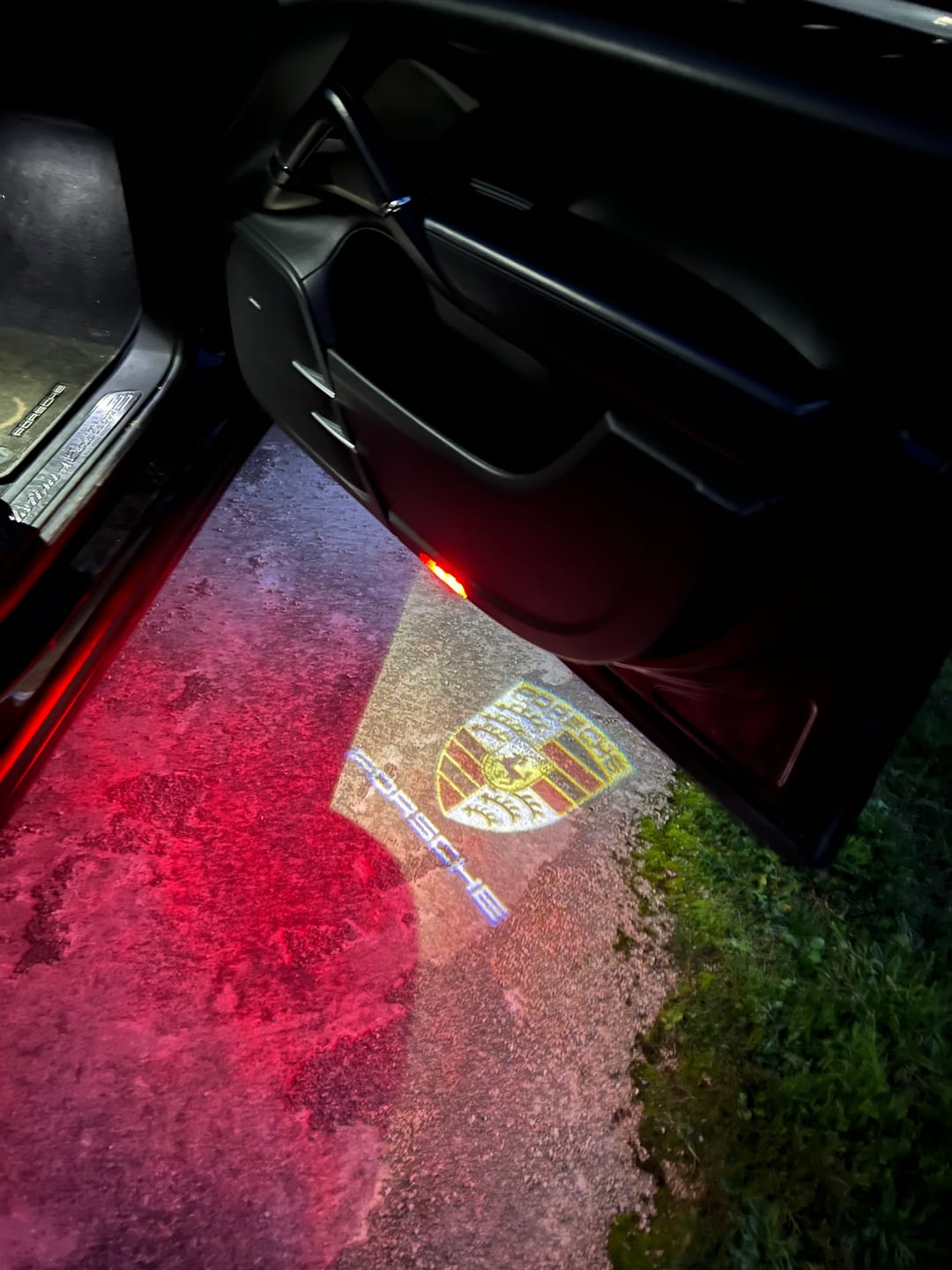 Customer photo review of Projecteur Led Porte Porsche