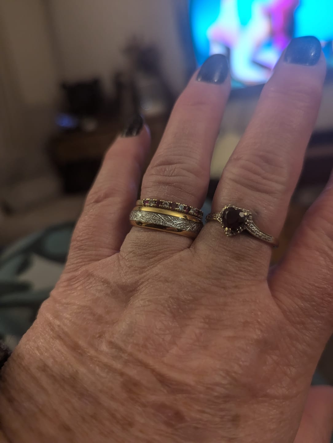 Customer photo review of The Golden Steel Wonder Ring Set