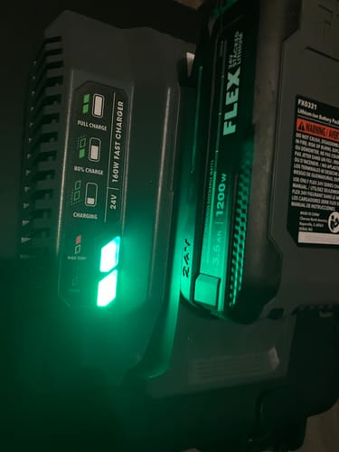Customer photo review of FLEX FX0411-1F 3.5Ah Stacked Lithium Starter Kit