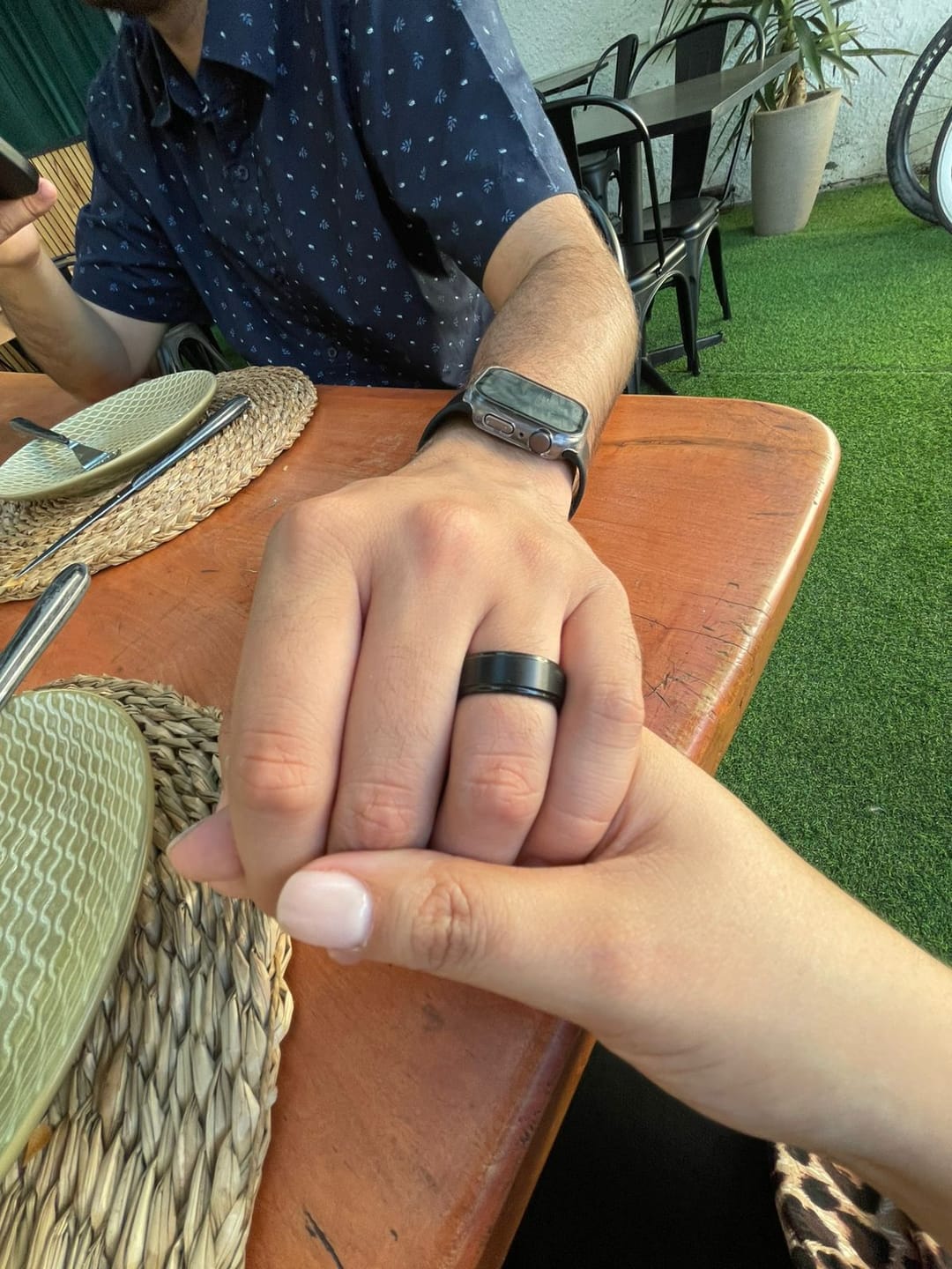 Customer photo review of Anillo Essential Strong Black Carburo de Tungsteno
