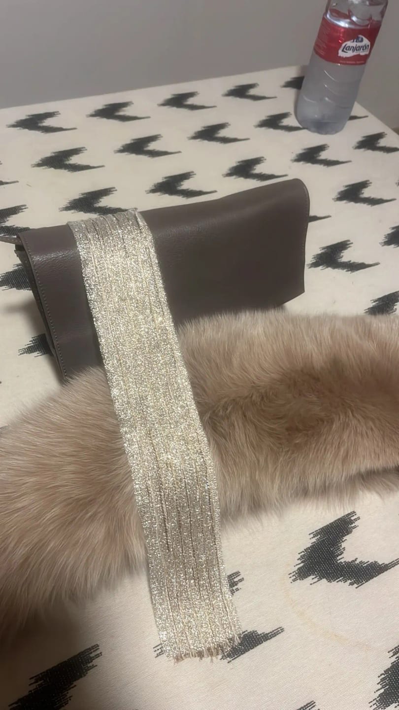 Customer photo review of Real Fox Fur Collar Scarf City-Luxe Winter Wrap — Black | KIMLUD