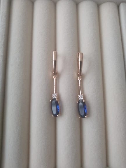Customer photo review of Rose Gold Plated Copper Long Dangle Earrings Oval Blue Zircon — Blue | KIMLUD