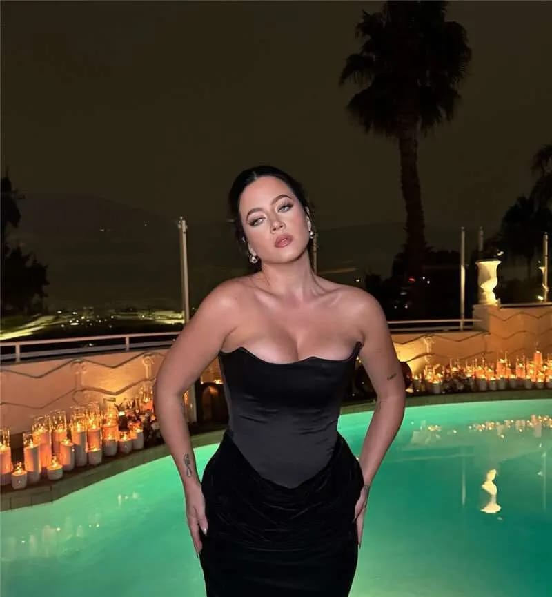 Customer photo review of Off-Shoulder Strapless Maxi Dress Backless Silhouette Straight Polyester-Spandex — Black | KIMLUD