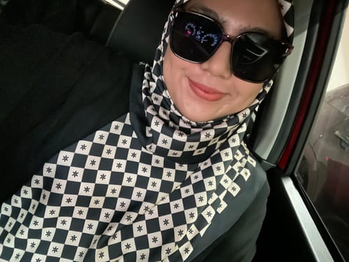 Customer photo review of Monogram Square (Black)