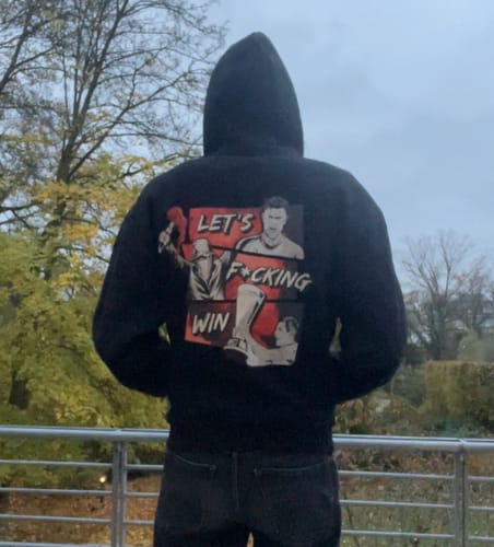 Kundenbewertung mit Foto zu Let's F*cking Win Oversized Hoodie