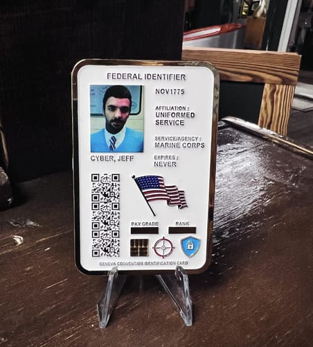 Customer photo review of US ARMY SIGNAL CAC CARD BEST SELLING ARMY COIN VETERAN COIN CHALLENGE COIN COLLECTION