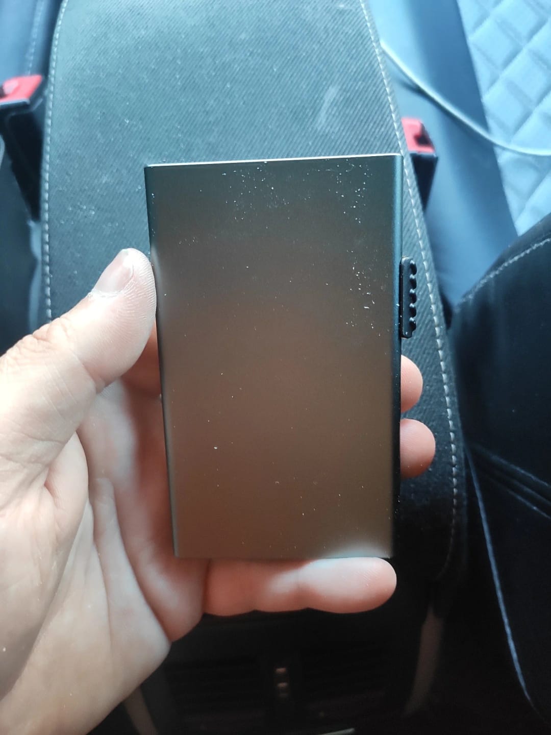 Customer photo review of Metal Card Holder Wallet Minimalist Pop-Up RFID — Gunmetal | KIMLUD