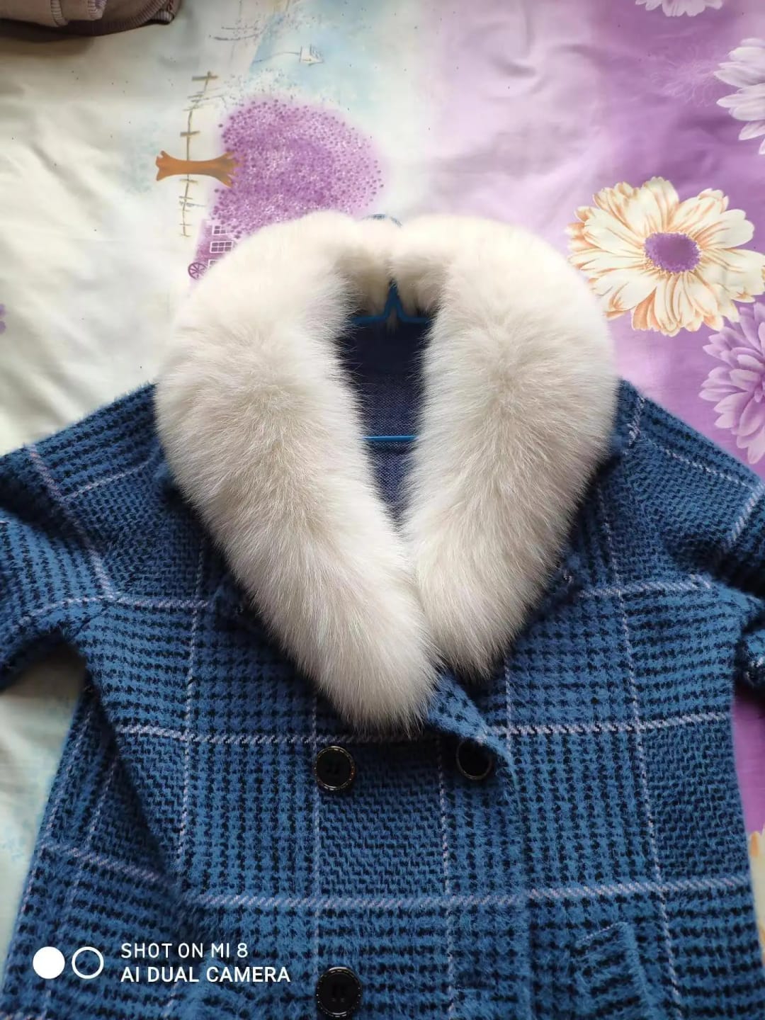 Customer photo review of Real Fox Fur Collar Scarf City-Luxe Winter Wrap — Black | KIMLUD