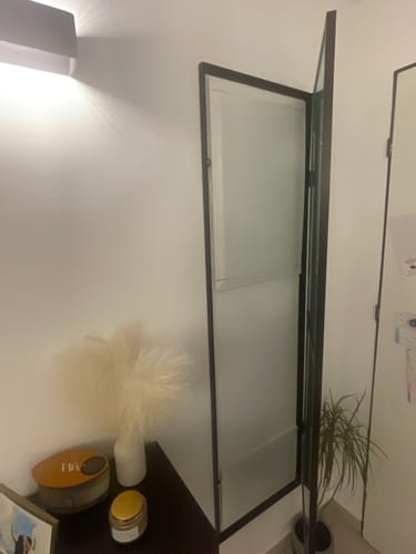 Customer photo review of דלת מראה להסתרת ארון חשמל