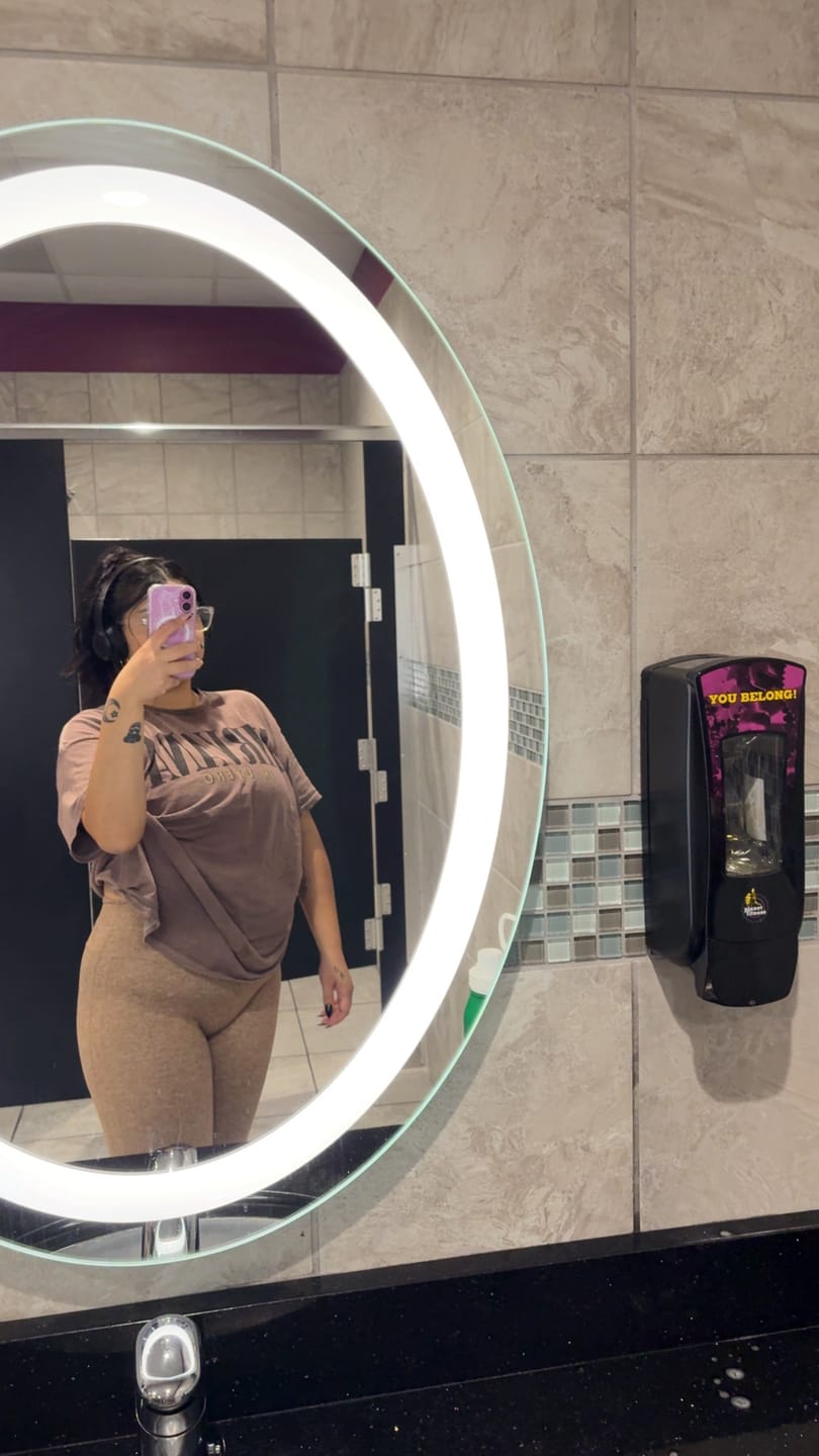 Customer photo review of ALLURE HEATHER 7/8 LEGGINGS