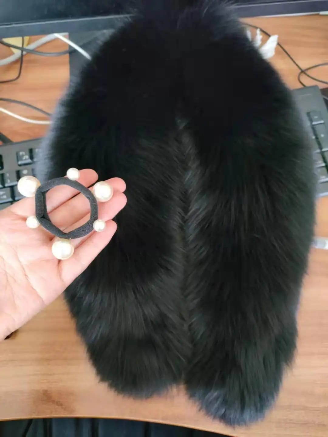 Customer photo review of Real Fox Fur Collar Scarf City-Luxe Winter Wrap — Black | KIMLUD