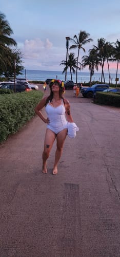 Customer photo review of PRE-ORDER - Universal Monsters: Creature from the Black Lagoon Swim Set in White