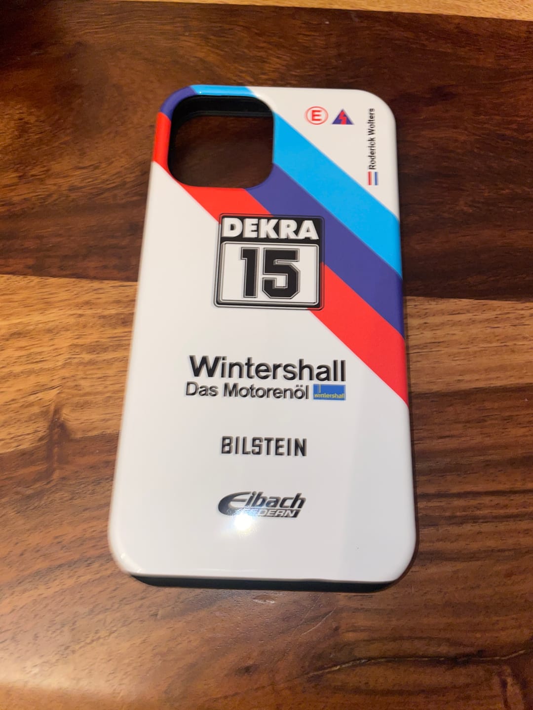 Customer photo review of M3 E30 #15 DTM Champion 1989 Livery - Individuelle Premium Hülle für iPhone