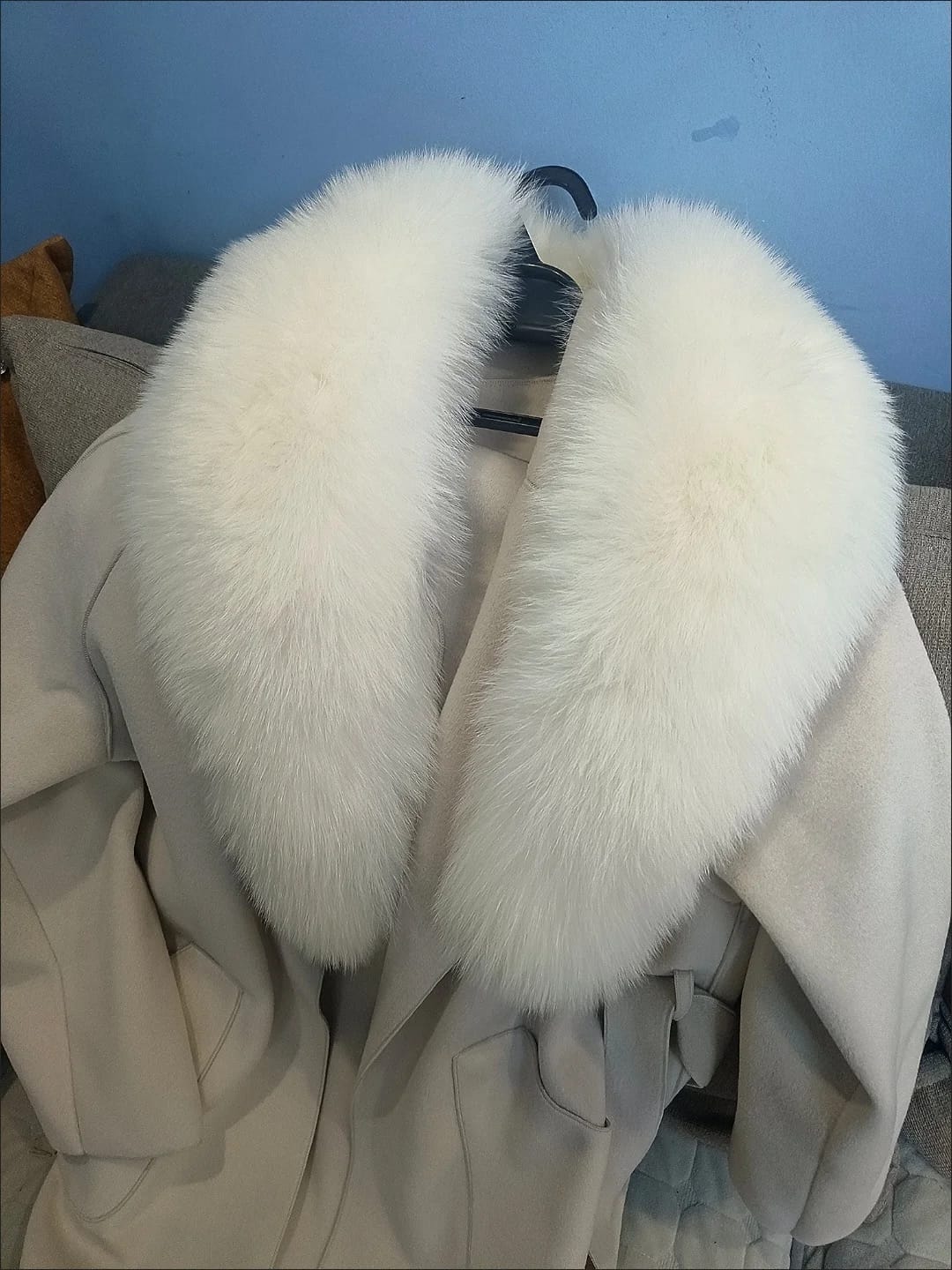 Customer photo review of Real Fox Fur Collar Scarf City-Luxe Winter Wrap — Black | KIMLUD