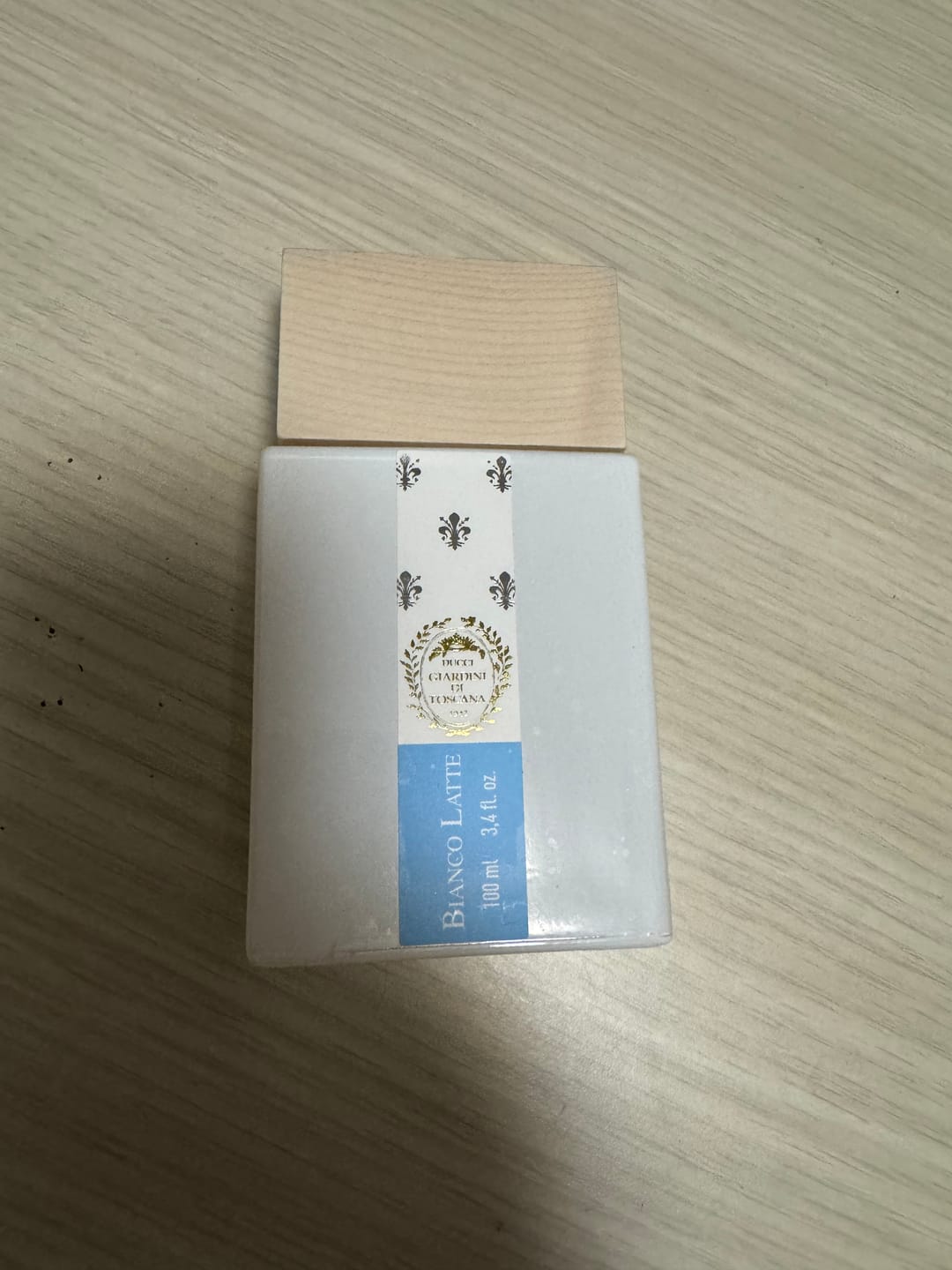 Customer photo review of GIARDINI DI TOSCANA - BIANCO LATTE