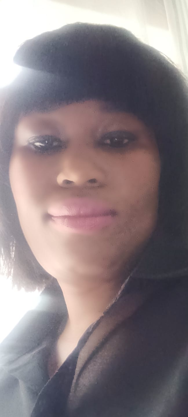 Customer photo review of NALEDI - Brazilian Fringe Bob