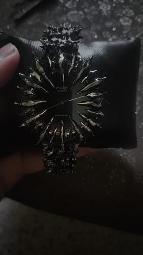 Customer photo review of Midnight Thorn