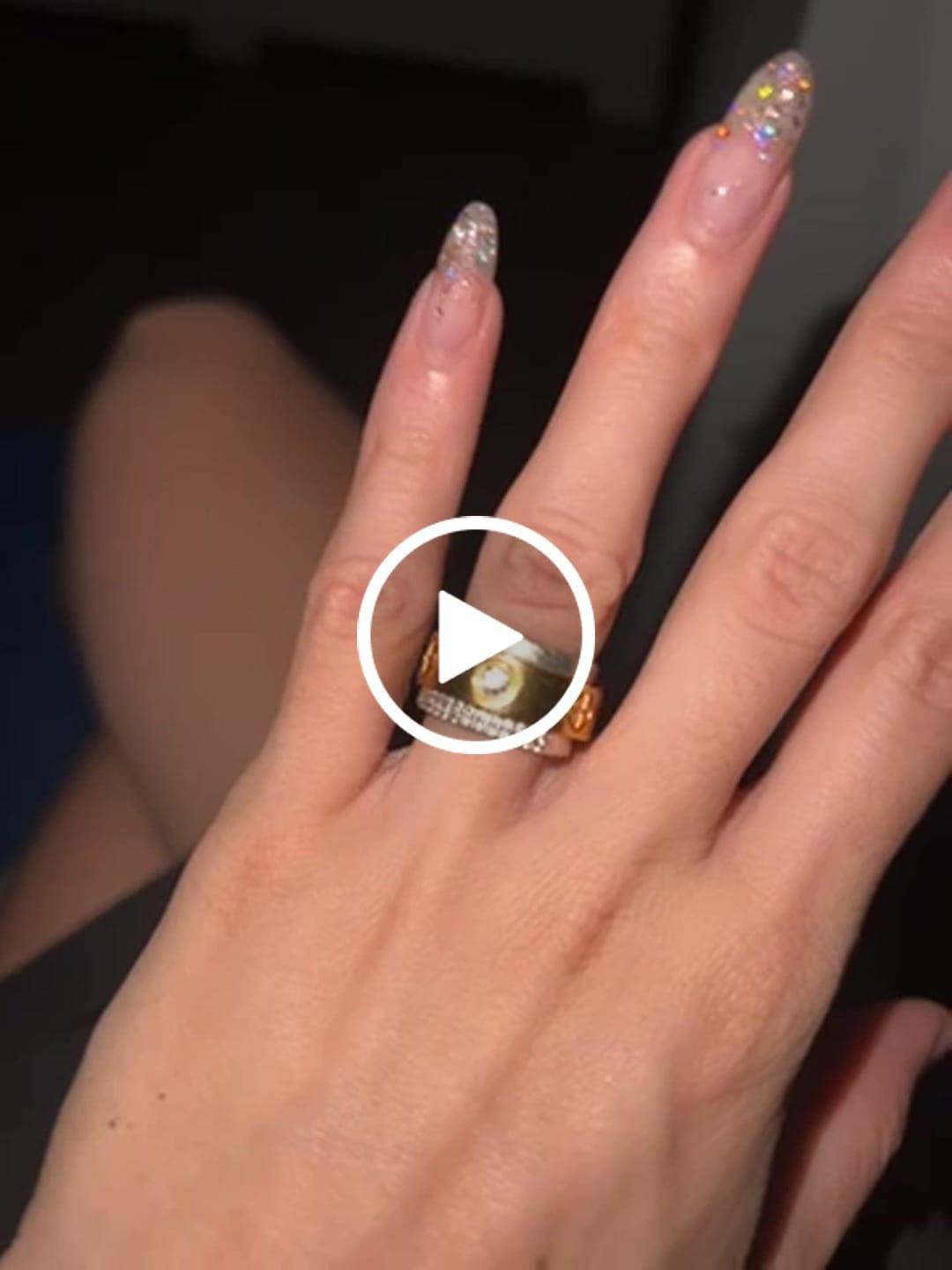 Customer video review of Anel Classic Inspiração Banhado em Ouro 18k