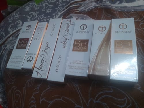Customer photo review of O.TWO.O BEAUTY SKIN NUDE EFFECT BB CREAM