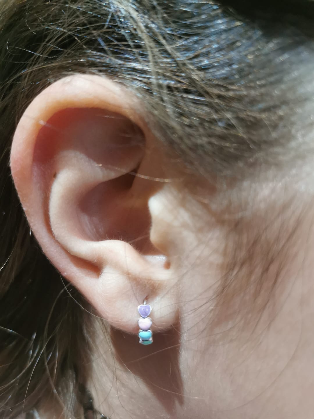 Customer photo review of Pendientes Colorful Love